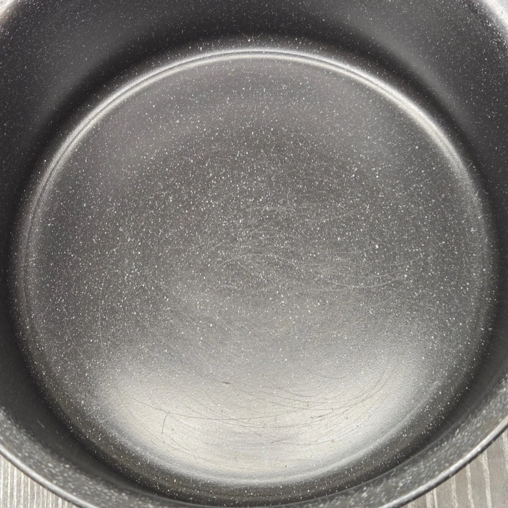 1801 Revere Ware Non-Stick Black Hard Anodized Sauce Pan Dual Spout 1.5 QT w Lid
